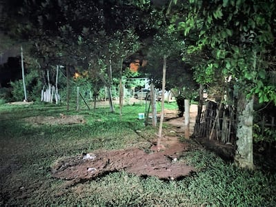 La Policía Nacional intervino en una denuncia de un hombre que alega que un agente policial lo agredió, lo amenazó y disparó tres veces.