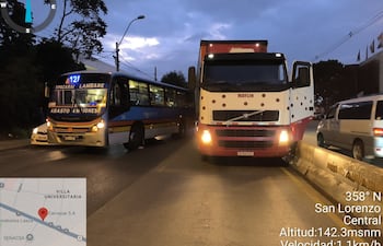 Embotellamiento generado esta mañana en San Lorenzo, sobre la ruta PY02.