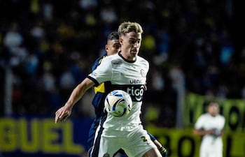 El volante argentino, Juan Fernando Alfaro (26 años) fue de lo mejor que tuvo Olimpia, en el amistoso internacional ante Boca Juniors, en el estadio Único de San Nicolás.