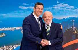 Los presidentes Santiago Peña (Paraguay) y Lula da Silva (Brasil), en G20.