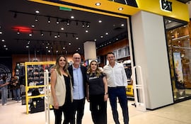 Silvia Oviedo, Matías Bianchi, Regina Casaccia y Diego Pujol.