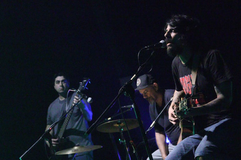 Jagua Hũ y los Espíritus Chocarreros.