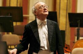 Alfred Brendel en su concierto de despedida, celebrado en el Wiener Musikverein, Viena, el 18 de diciembre de 2008. Fotografía: Dieter Nagl / Musikverein / EPA.