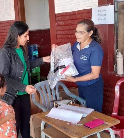 Padres de familia piden que el MEC remita más de 1100 kit que faltan en escuelas y colegios de distritos de Paraguarí.