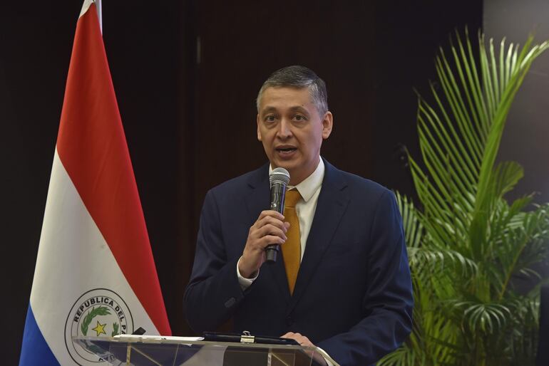 Iván Ojeda, director del INE.