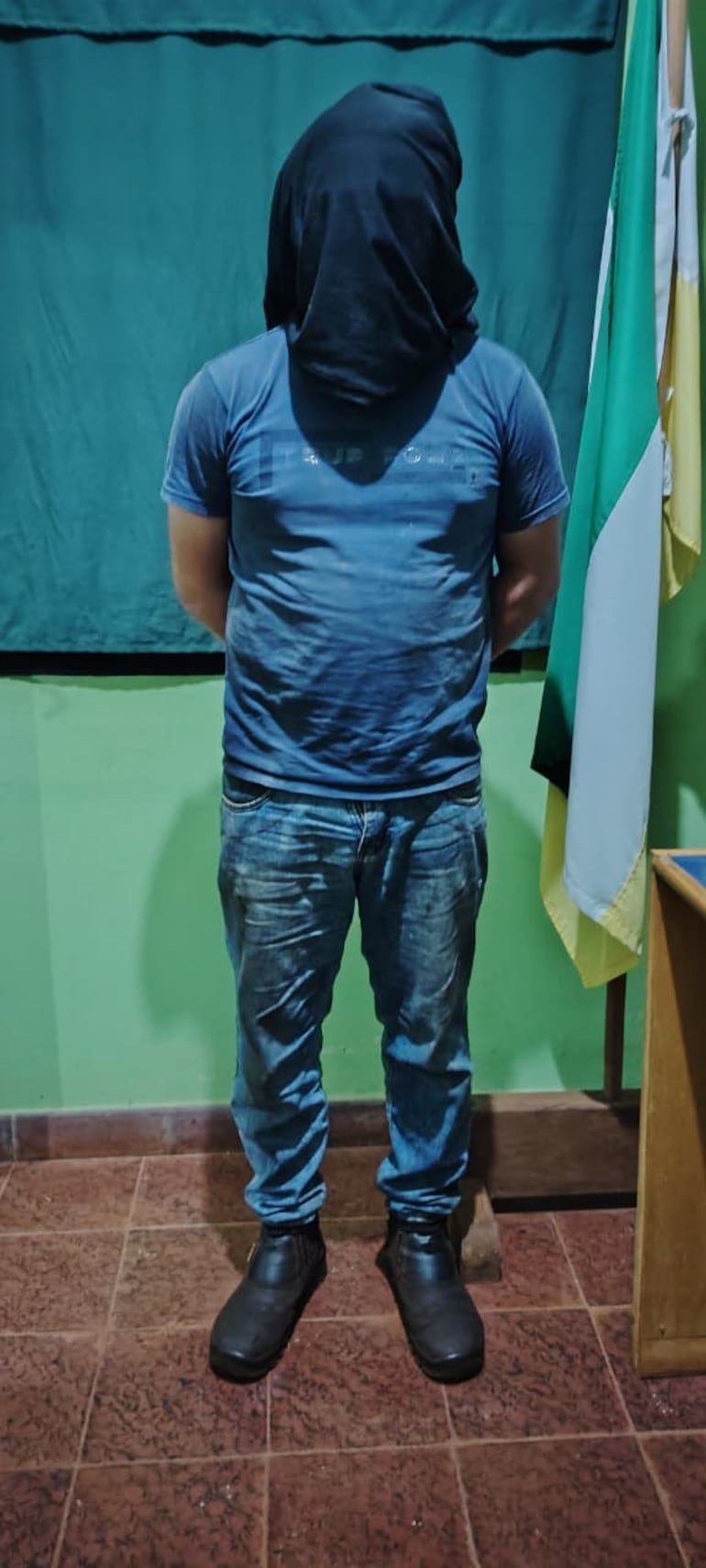 Detienen a hombre que entró a un taller y presuntamente incendió un camión en Pirapó