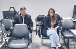 Edgardo Darío Kueider, exsenador argentino; y su pareja Iara Guinsel, serán enjuiciados por presunto contrabando.