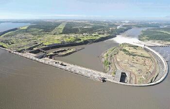 Las hidroeléctricas adquieren gran importancia porque sus embalses actúan como baterías de almacenamiento.