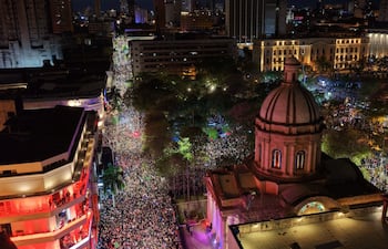 Así luce el microcentro de Asunción en los festejos de la clasificación de la Albirroja al Mundial.