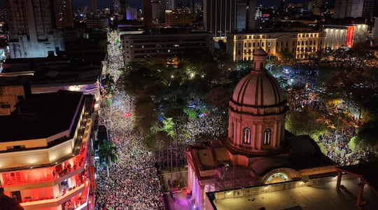 Así lució el microcentro de Asunción en los festejos de la clasificación de la Albirroja al Mundial.