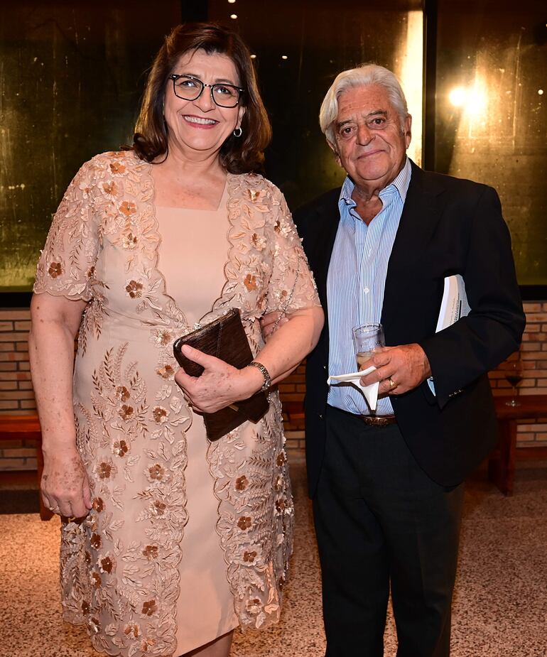 La senadora Blanca Ovelar y Luis Alberto Lacalle Herrera.
