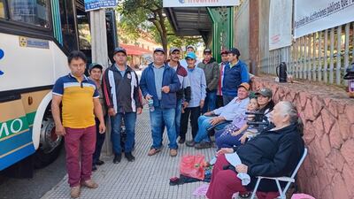 Integrantes de la Coordinadora Yataity del Norte se instalaron frente al Ministerio de Salud en busca de una solución.
