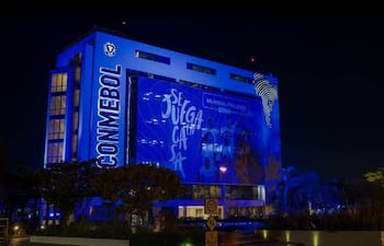 Fachada del edificio de la CONMEBOL.