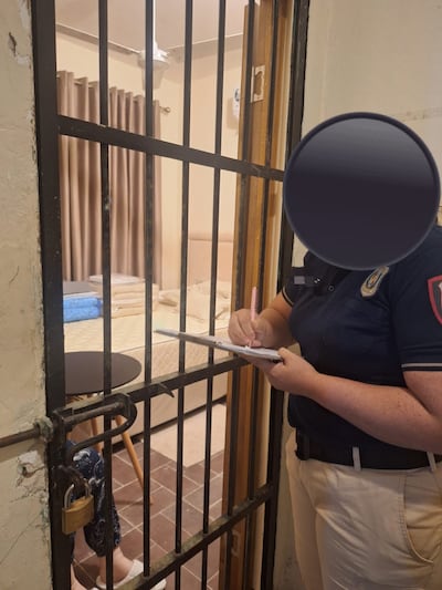 Imágenes de la celda VIP de Dalia López, captadas durante la intervención de este 9 de abril.