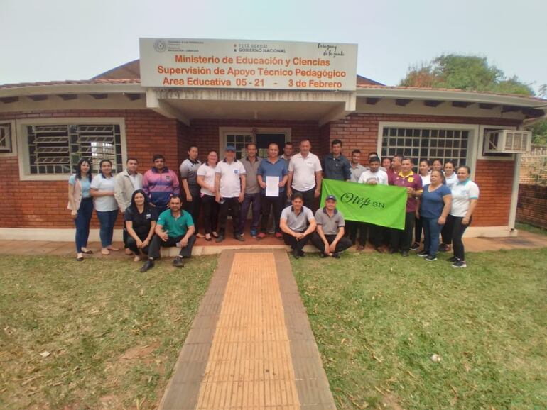 Docentes de Caaguazú presentaron postura ante la supervisión. Indicaron que no tienen condiciones de conectividad para el uso de plataforma del MEC.
