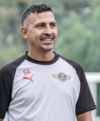 Sergio Daniel Aquino (45), director técnico de Libertad.