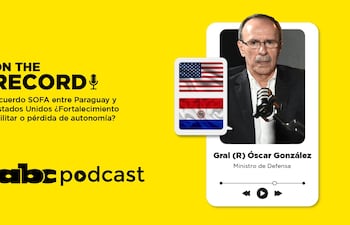 El ministro de Defensa Gral (R) Óscar González en el quinto episodio de On the record podcast de ABC.