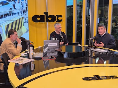 Senador José Oviedo (Yo Creo), en estudios de ABC Cardinal 730 AM.