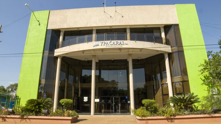 Con 50 años de trayectoria, la Cooperativa Ypacaraí reafirma su compromiso con el desarrollo sostenible, la inclusión y el bienestar de sus 60.000 socios.