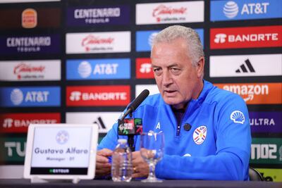 Gustavo Julio Alfaro Mereles (63 años), entrenador de la selección paraguaya de fútbol.