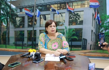 Senadora del PPC, Esperanza Martínez.