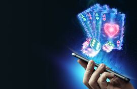 Juegos de cartas, ruletas, dados y más, directamente en los celulares tablets o computadoras.