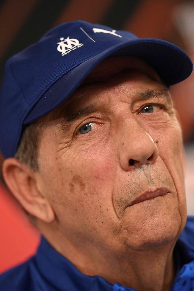 El ex entrenador del Marsella, Jean-Louis Gasset, quien falleció este viernes a la edad de 72 años.
