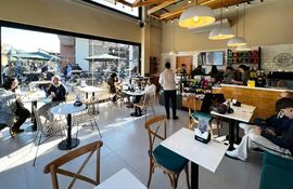 Café Martínez es un punto de encuentro para amantes del café, reuniones de trabajo o momentos de relax.