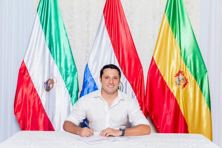 Coronel Bogado: denuncian que precandidato cartista tiene custodia policial