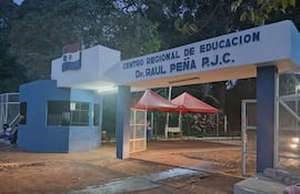 Entrada del CRE de PJC
