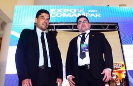 Aníbal Solís, gerente de Operaciones, y Derlis Leguizamón, gerente de Administración y Finanzas.