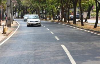 Así se encuentra la avenida Boggiani tras los trabajos de repavimentación. Se prevé mejorar 12 tramos viales, en un área de 208.422 metros cuadrados utilizando 17.200 toneladas de asfalto.