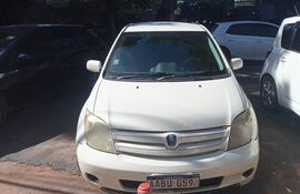 Este automóvil fue incautado por la Policía porque estaba denunciado como hurtado.