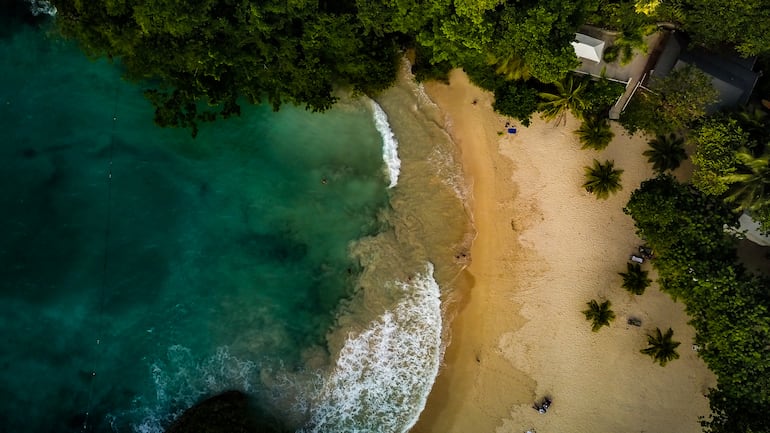 Imágenes aéreas de Frenchman's Cove, Port Antonio (Jamaica).