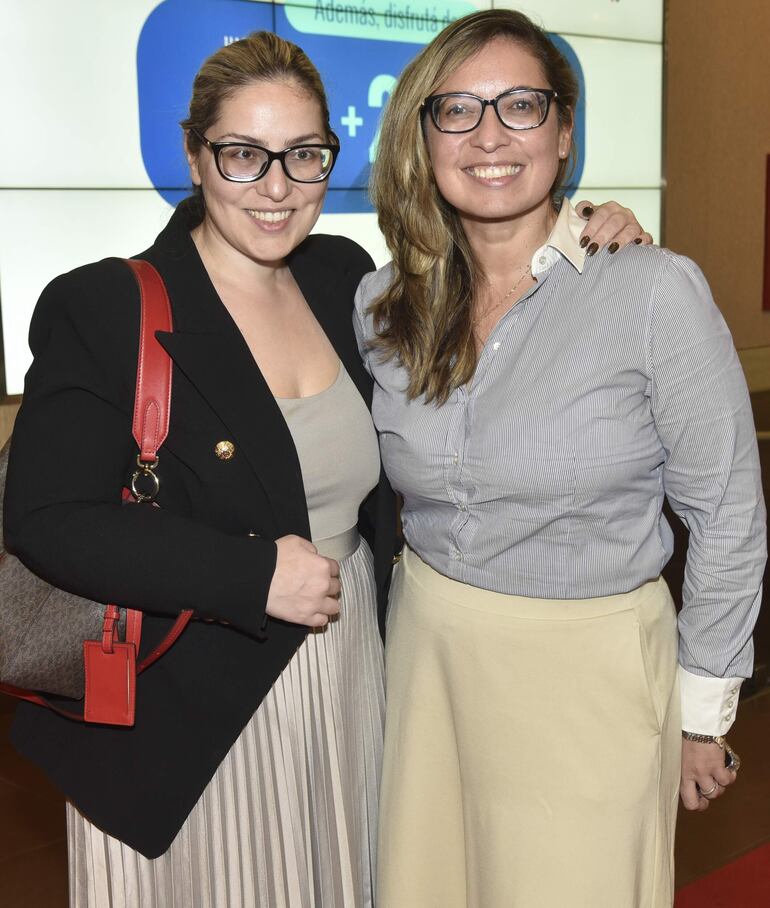 Belén y Gabriela López.