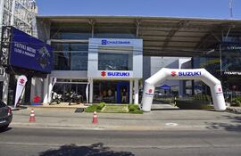 Suzuki Motos estrena casa en la Avda. San Martín casi Lillo.