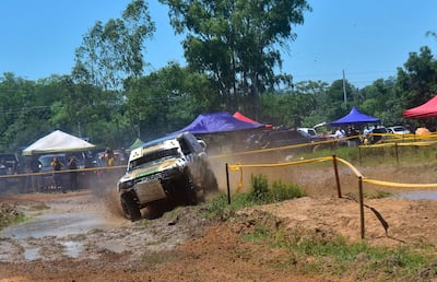 Toda la potencia de la Mitsubishi Montero fue utilizada por Junior Balbuena para adjudicarse la general del Todoterreno 4x4 y la categoría TT4L, en la prueba celebrada en Itá.