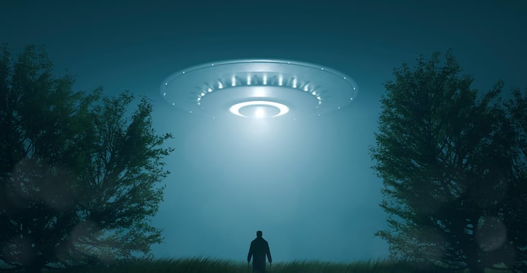 Concepto de OVNIs, imagen ilustrativa.