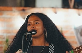 La cantautora Azucena.
