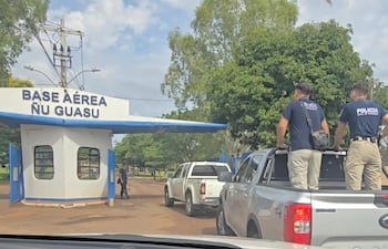 Allanan cuartel de la Fuerza Aérea en caso de abogada hallada muerta