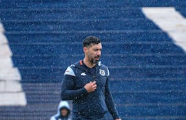 Eduardo Fabián Ledesma (40 años), de ayudante de campo a técnico principal del Sportivo 2 de Mayo de Pedro Juan Caballero.