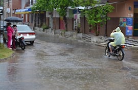 Archivo: jornada lluviosa en Pilar.
