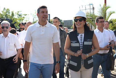 El presidente Santiago Peña y la ministra Claudia Centurión. (archivo)