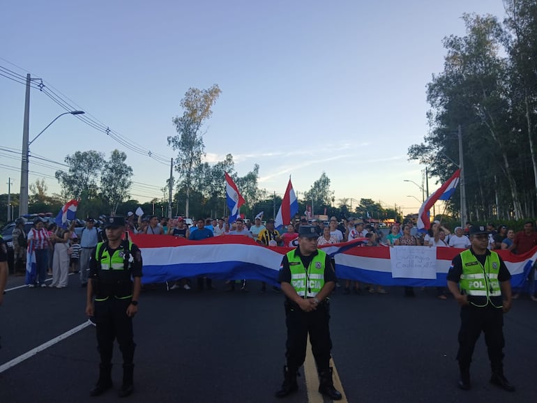 Incluso se registraron cierres intermitentes cada 10 minutos.