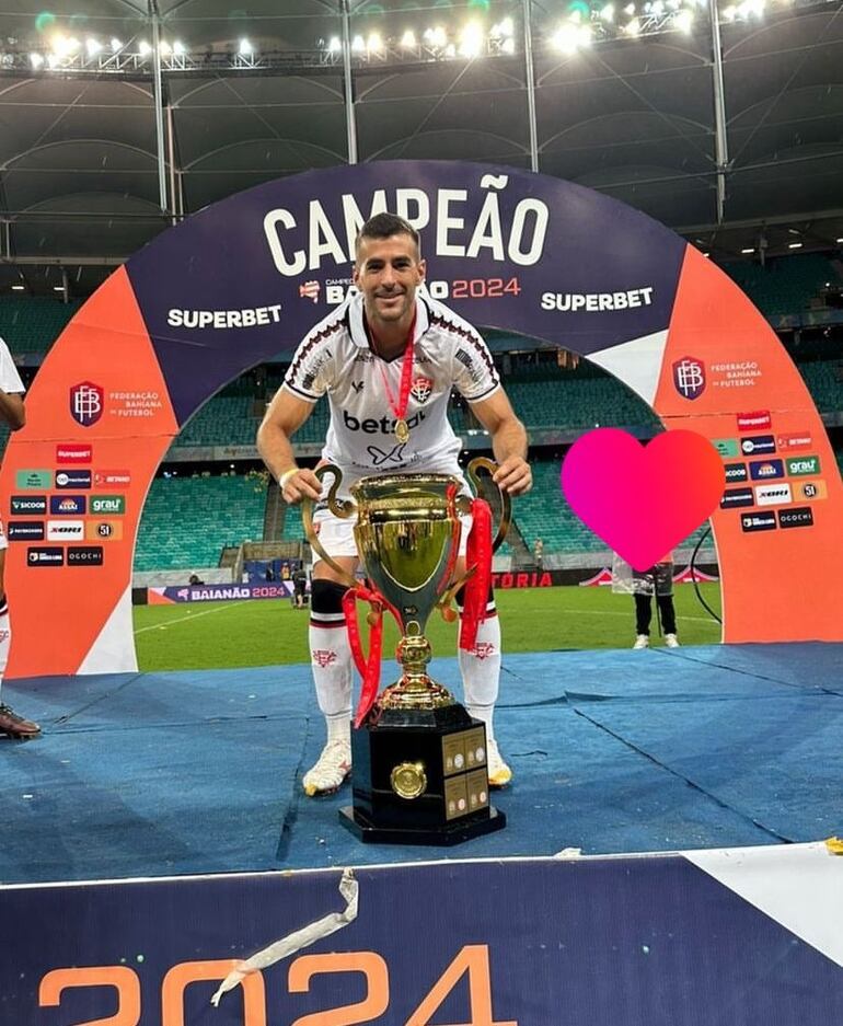 Raúl Cáceres, campeón em Bahía