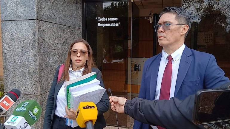 Nuevo aplazamiento en caso Melania: Fiscalía impulsa suspensión para evitar más maniobras dilatorias.