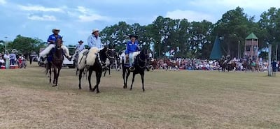 Archivo. Tradicional desfile de los jinetes en Laureles.