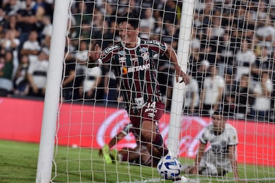 El argentino German Cano, futbolista de Fluminense, celebra un gol en el partido contra Olimpia por la vuelta de los cuartos de final de la Copa Libertadores 2023 en el estadio Defensores del Chaco, en Asunción, Paraguay.