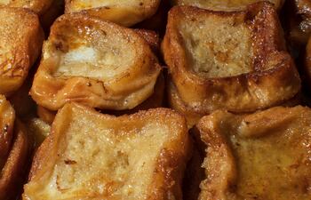 Torrijas o tostadas francesas.
