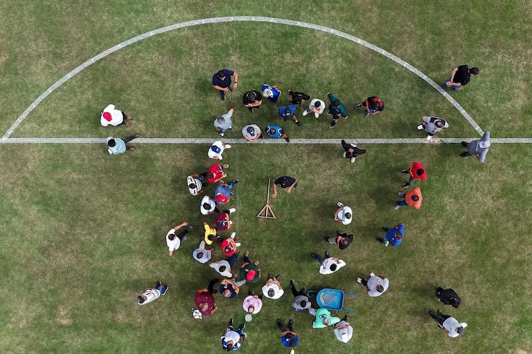 La capacitación se desarrolló tanto dentro como fuera del auditorio, y con mayor énfasis en los campos de juegos.